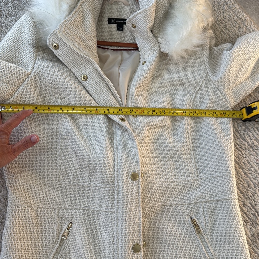 *LIKE NEW* Women's I.N.C International Concepts Cream Tweed Winter Coat - Size L - Picture 13 of 14